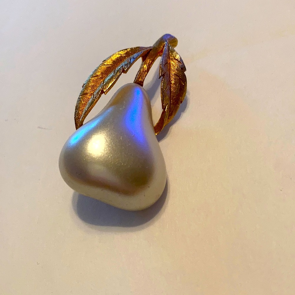 Vintage JJ Brooch